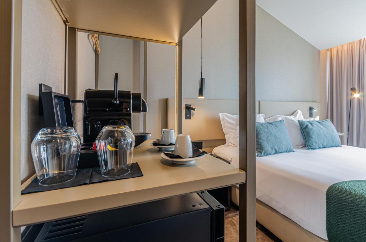 Omid Saldanha Hotel ลิสบอน ภายนอก รูปภาพ
